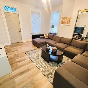 2 Bedroom - Off Street Parking - Amazing View Nearby Apartment Pittsburgh