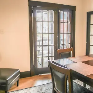Comfy And Spacious 3 Bedroom - Easy Access Apartment Pittsburgh