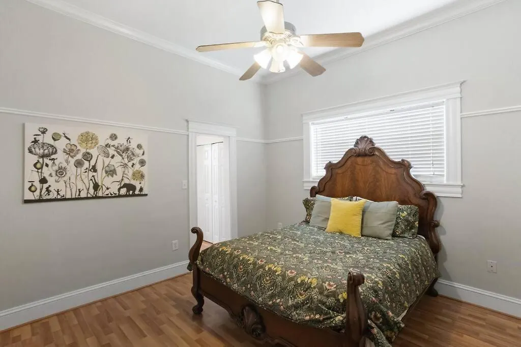 The Bays Best Bungalow Tampa Holiday home